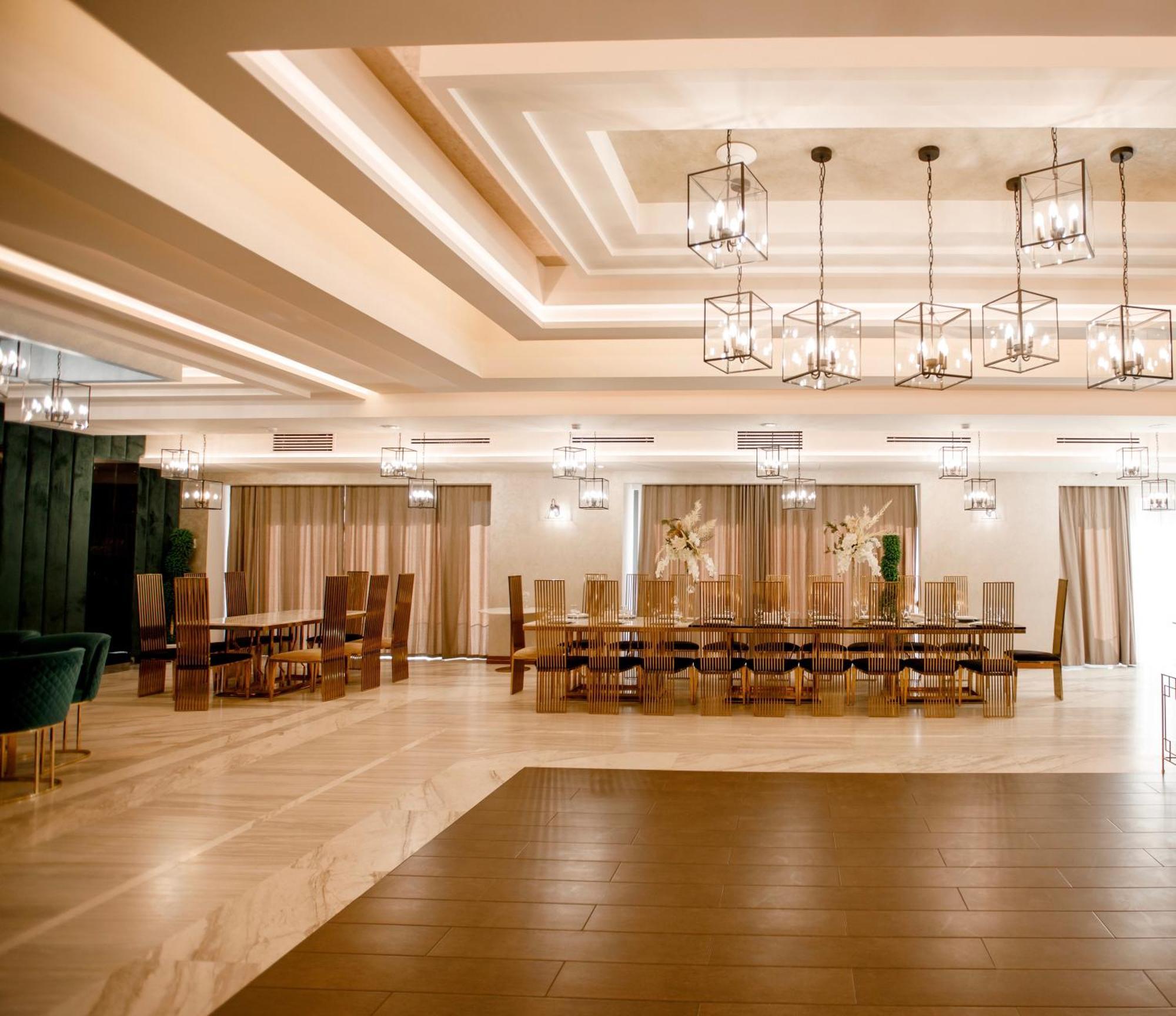Aghababyan'S Hotel Jerevan Exteriér fotografie The ballroom