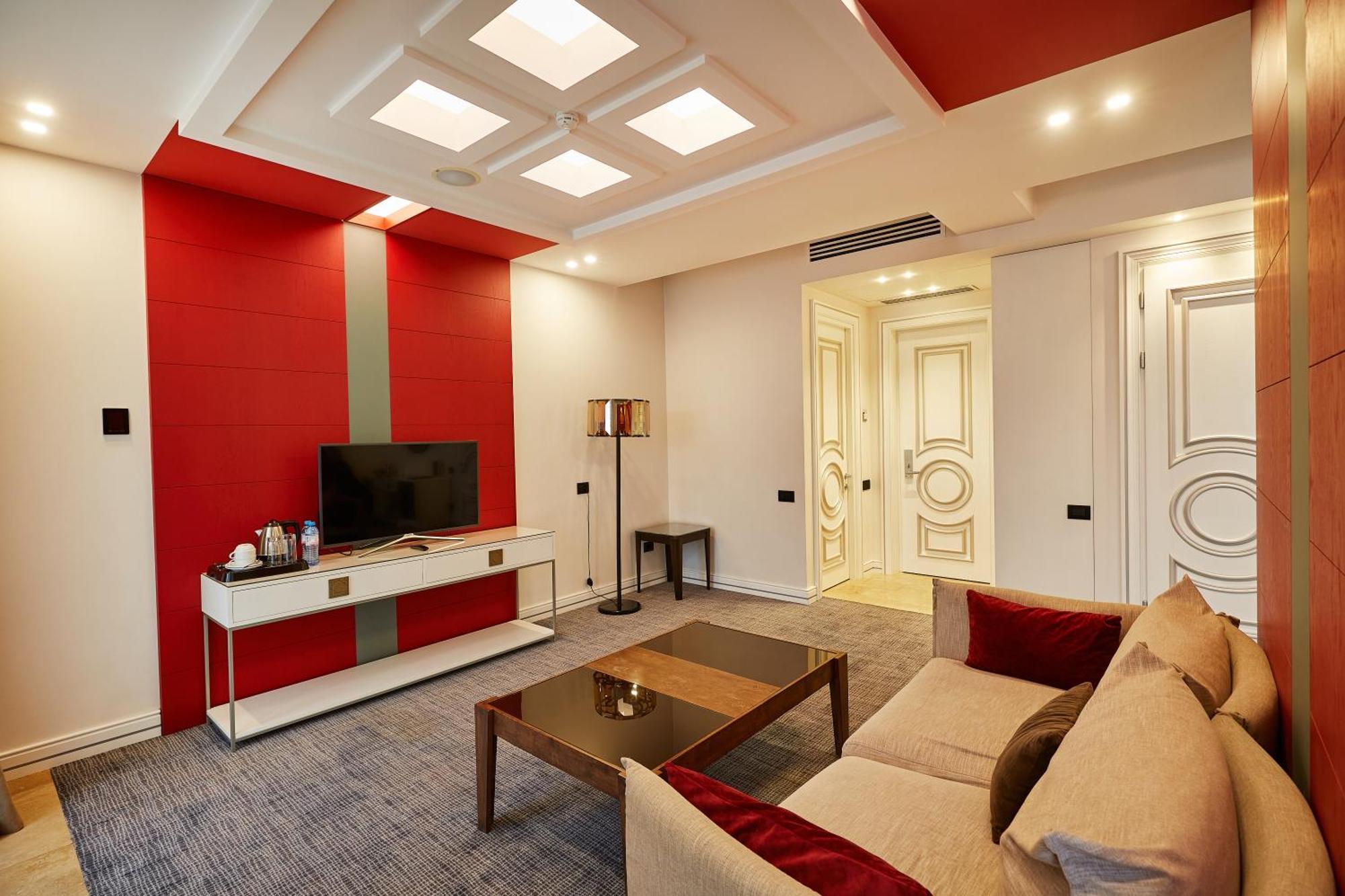 Aghababyan'S Hotel Jerevan Exteriér fotografie A suite at the hotel