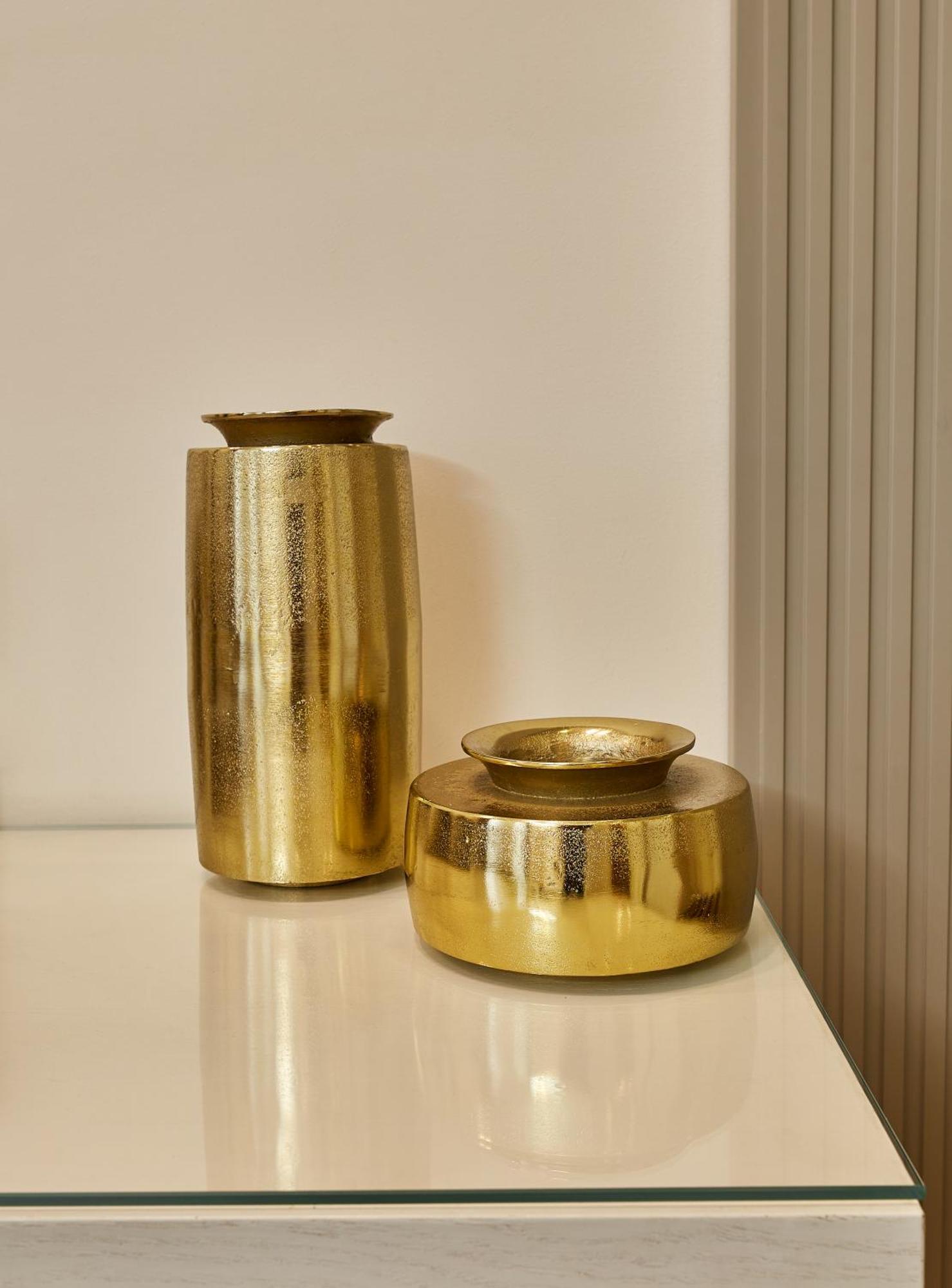 Aghababyan'S Hotel Jerevan Pokoj fotografie Gold ceramic vases