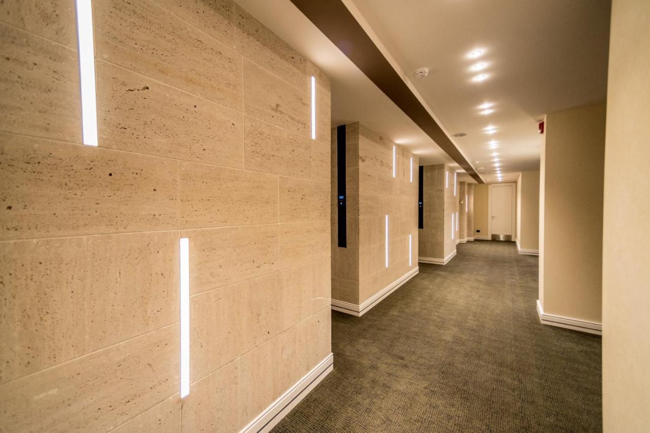 Aghababyan'S Hotel Jerevan Exteriér fotografie Interior of the building